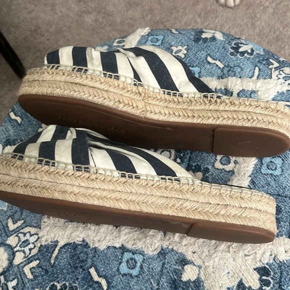 Splendid Open-Toed Slides - Picture 3 of 5